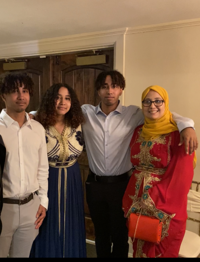 20240923-170816303-9cdb-d50742c5ada9_Family photo.jpg